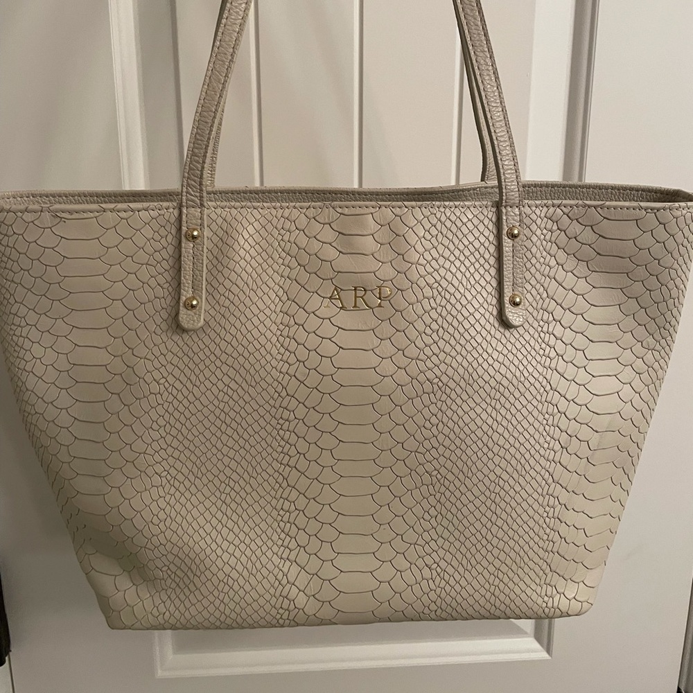 Gigi Newyork Handbag